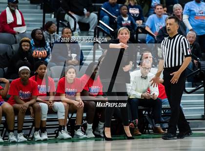 Thumbnail 1 in Midway vs Sachse (UIL 6A Area Playoff) photogallery.