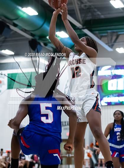 Thumbnail 3 in Midway vs Sachse (UIL 6A Area Playoff) photogallery.