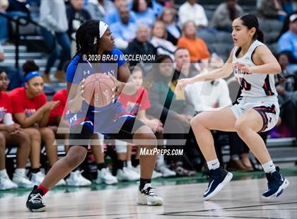 Thumbnail 1 in Midway vs Sachse (UIL 6A Area Playoff) photogallery.