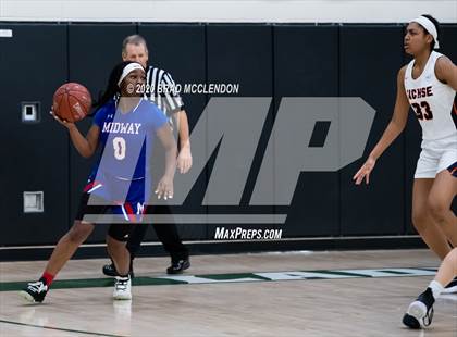 Thumbnail 2 in Midway vs Sachse (UIL 6A Area Playoff) photogallery.