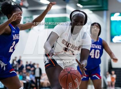 Thumbnail 3 in Midway vs Sachse (UIL 6A Area Playoff) photogallery.