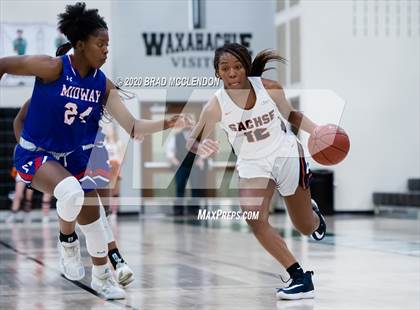 Thumbnail 3 in Midway vs Sachse (UIL 6A Area Playoff) photogallery.