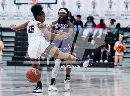 Thumbnail 2 in Midway vs Sachse (UIL 6A Area Playoff) photogallery.