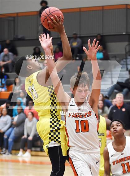 Thumbnail 3 in Buckhorn @ Grissom photogallery.