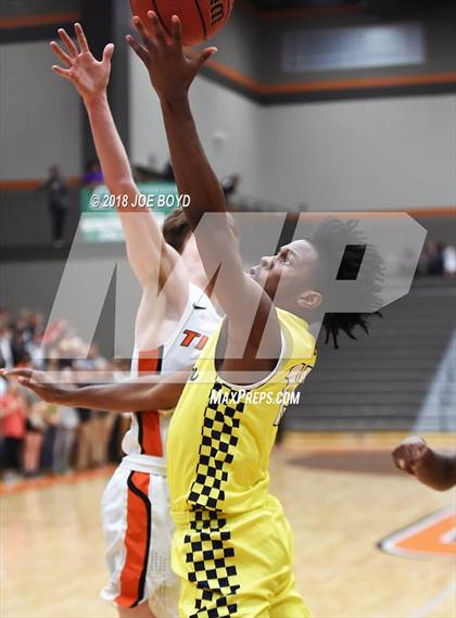 Thumbnail 2 in Buckhorn @ Grissom photogallery.