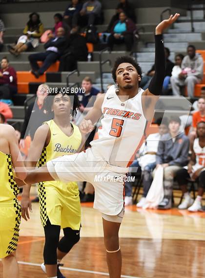 Thumbnail 3 in Buckhorn @ Grissom photogallery.