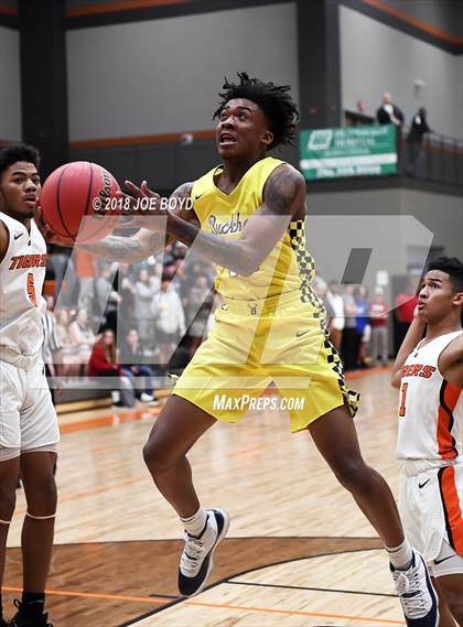Thumbnail 3 in Buckhorn @ Grissom photogallery.