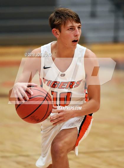 Thumbnail 2 in Buckhorn @ Grissom photogallery.