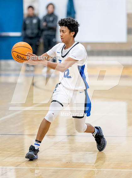 Thumbnail 3 in Del Oro vs Rocklin (NorCal Tip-Off Semifinal) photogallery.