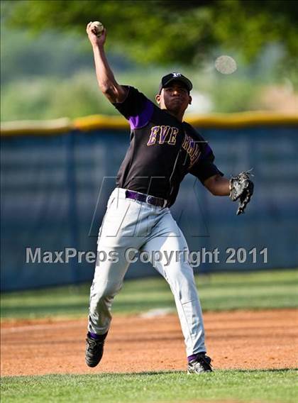 Thumbnail 3 in Everman @ Oakridge photogallery.