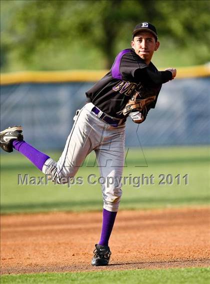 Thumbnail 3 in Everman @ Oakridge photogallery.