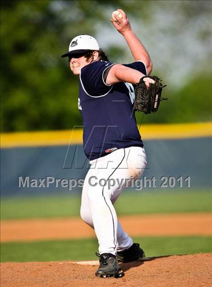 Thumbnail 1 in Everman @ Oakridge photogallery.