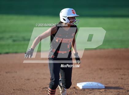 Thumbnail 3 in Coalinga vs. Woodlake (CIFCS - Division IV Championship) photogallery.