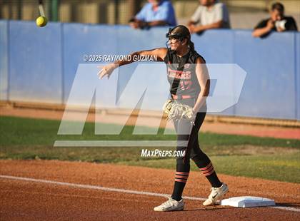 Thumbnail 3 in Coalinga vs. Woodlake (CIFCS - Division IV Championship) photogallery.