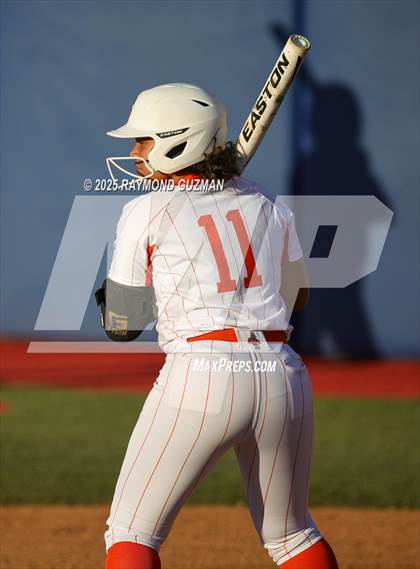 Thumbnail 2 in Coalinga vs. Woodlake (CIFCS - Division IV Championship) photogallery.