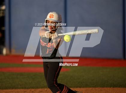 Thumbnail 3 in Coalinga vs. Woodlake (CIFCS - Division IV Championship) photogallery.