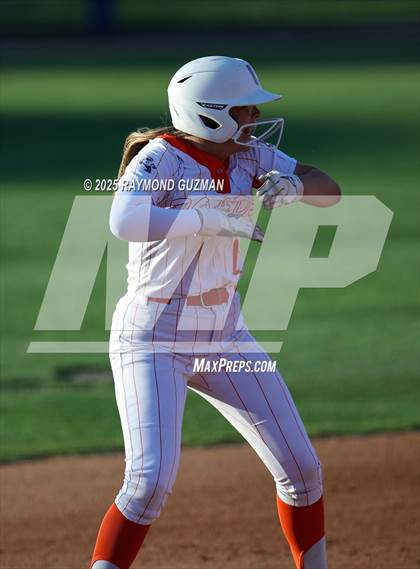 Thumbnail 2 in Coalinga vs. Woodlake (CIFCS - Division IV Championship) photogallery.