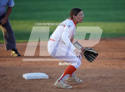 Thumbnail 3 in Coalinga vs. Woodlake (CIFCS - Division IV Championship) photogallery.