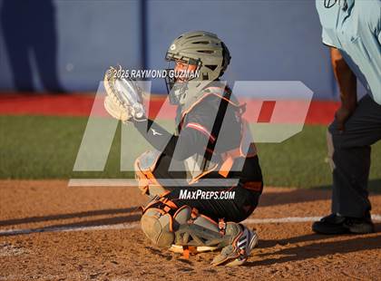 Thumbnail 2 in Coalinga vs. Woodlake (CIFCS - Division IV Championship) photogallery.