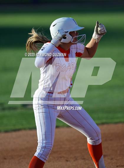 Thumbnail 3 in Coalinga vs. Woodlake (CIFCS - Division IV Championship) photogallery.
