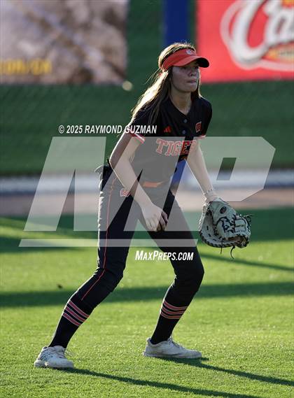 Thumbnail 1 in Coalinga vs. Woodlake (CIFCS - Division IV Championship) photogallery.