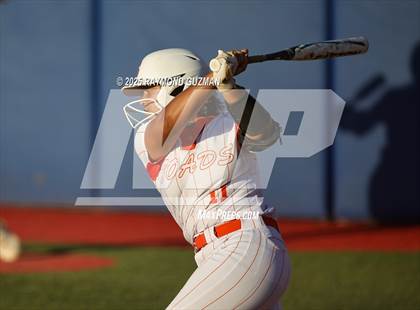 Thumbnail 3 in Coalinga vs. Woodlake (CIFCS - Division IV Championship) photogallery.
