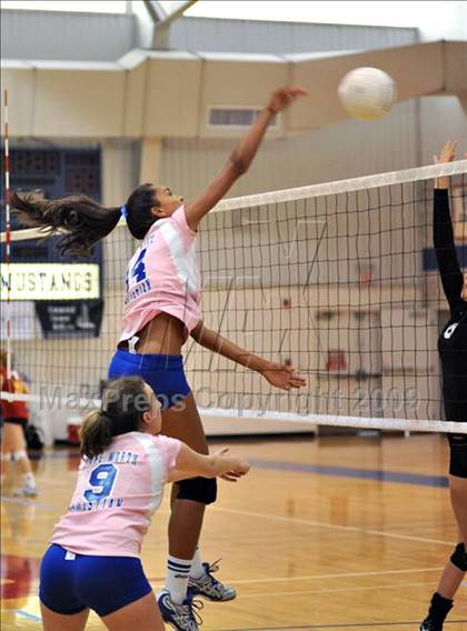 Thumbnail 1 in Lake Worth Christian vs. Warner Christian photogallery.