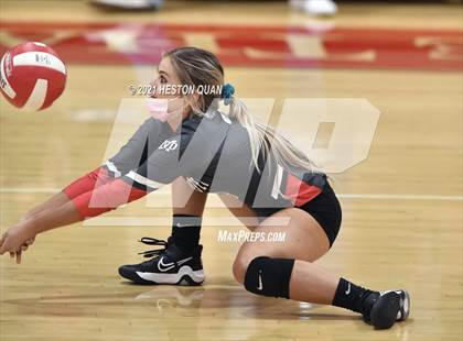 Thumbnail 1 in Mater Dei @ Orange Lutheran photogallery.