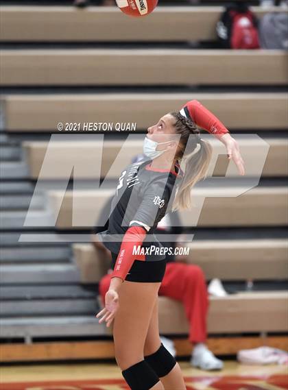 Thumbnail 1 in Mater Dei @ Orange Lutheran photogallery.