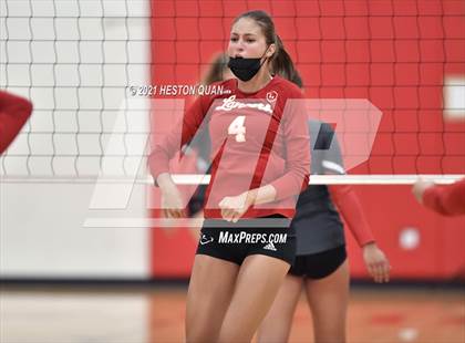 Thumbnail 2 in Mater Dei @ Orange Lutheran photogallery.