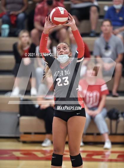 Thumbnail 3 in Mater Dei @ Orange Lutheran photogallery.