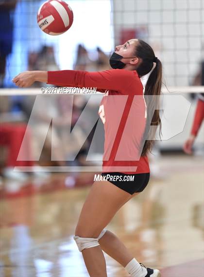 Thumbnail 3 in Mater Dei @ Orange Lutheran photogallery.