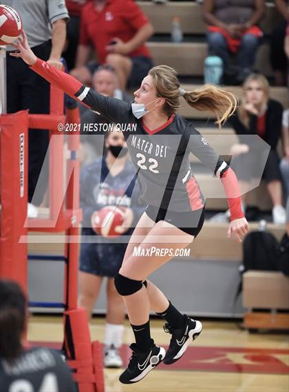 Thumbnail 3 in Mater Dei @ Orange Lutheran photogallery.