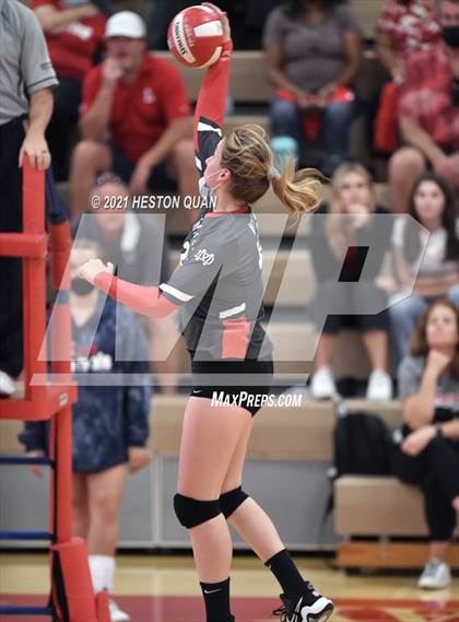 Thumbnail 3 in Mater Dei @ Orange Lutheran photogallery.