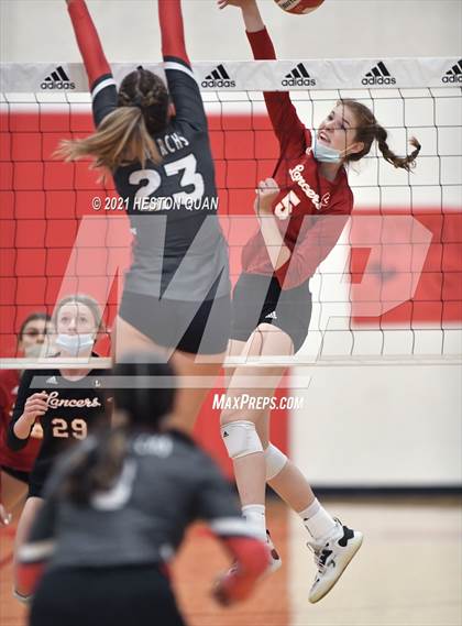 Thumbnail 3 in Mater Dei @ Orange Lutheran photogallery.