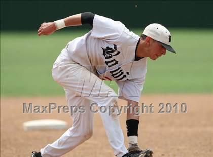 Thumbnail 2 in Bowie vs San Antonio Reagan (Texas 5A Region IV Playoffs) photogallery.