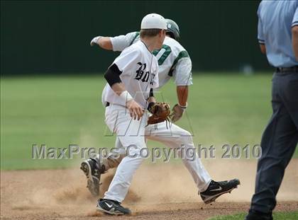 Thumbnail 1 in Bowie vs San Antonio Reagan (Texas 5A Region IV Playoffs) photogallery.