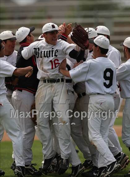 Thumbnail 2 in Bowie vs San Antonio Reagan (Texas 5A Region IV Playoffs) photogallery.
