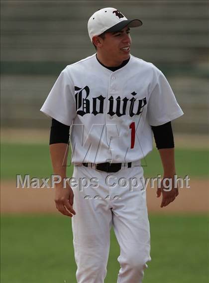 Thumbnail 1 in Bowie vs San Antonio Reagan (Texas 5A Region IV Playoffs) photogallery.
