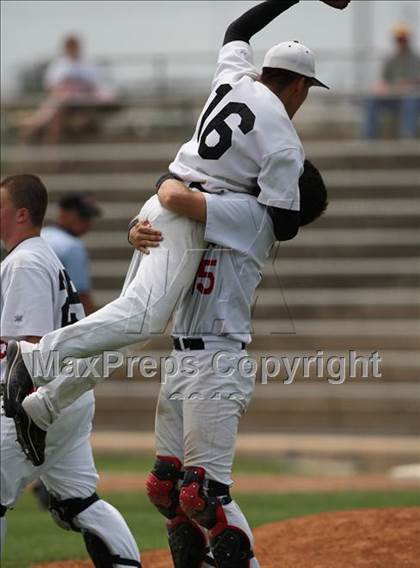 Thumbnail 1 in Bowie vs San Antonio Reagan (Texas 5A Region IV Playoffs) photogallery.