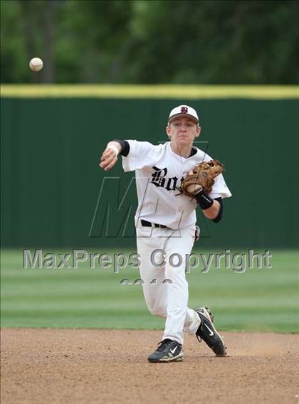 Thumbnail 2 in Bowie vs San Antonio Reagan (Texas 5A Region IV Playoffs) photogallery.