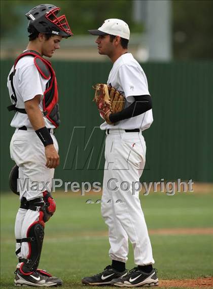 Thumbnail 1 in Bowie vs San Antonio Reagan (Texas 5A Region IV Playoffs) photogallery.