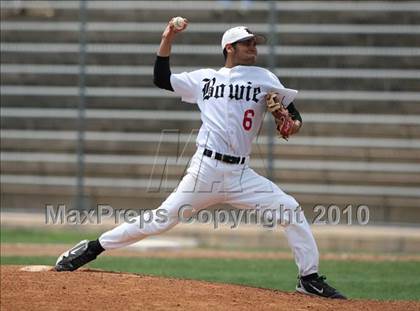 Thumbnail 3 in Bowie vs San Antonio Reagan (Texas 5A Region IV Playoffs) photogallery.