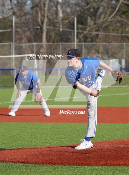 Thumbnail 3 in Nichols @ Kenmore West photogallery.