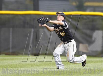 Thumbnail 3 in Hixson vs. Red Bank (TSSAA District 6 AA Playoff) photogallery.