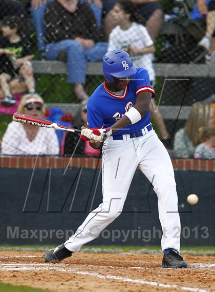 Thumbnail 3 in Hixson vs. Red Bank (TSSAA District 6 AA Playoff) photogallery.