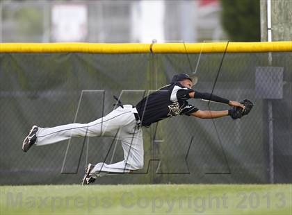 Thumbnail 1 in Hixson vs. Red Bank (TSSAA District 6 AA Playoff) photogallery.