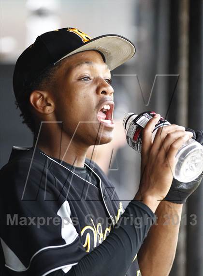 Thumbnail 2 in Hixson vs. Red Bank (TSSAA District 6 AA Playoff) photogallery.