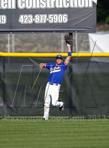 Thumbnail 1 in Hixson vs. Red Bank (TSSAA District 6 AA Playoff) photogallery.