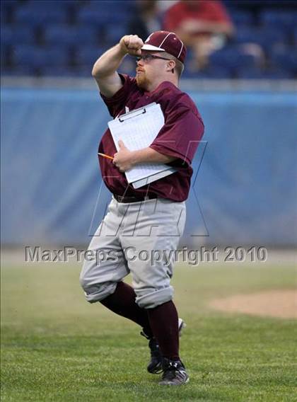 Thumbnail 2 in Lyons vs. Cuba-Rushford (Section 5 Class C Final) photogallery.